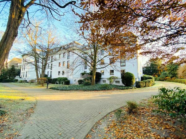 Verkauf - Großzügige, helle 4 Zimmer-Eigentumswohnung in Parklage von Bremen-Schwachhausen